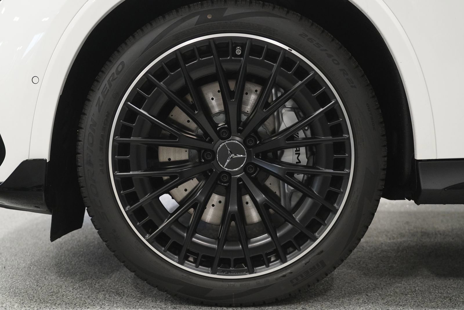 New 2026 Mercedes-Benz GLC 43 AMG 4MATIC Coupe image 9