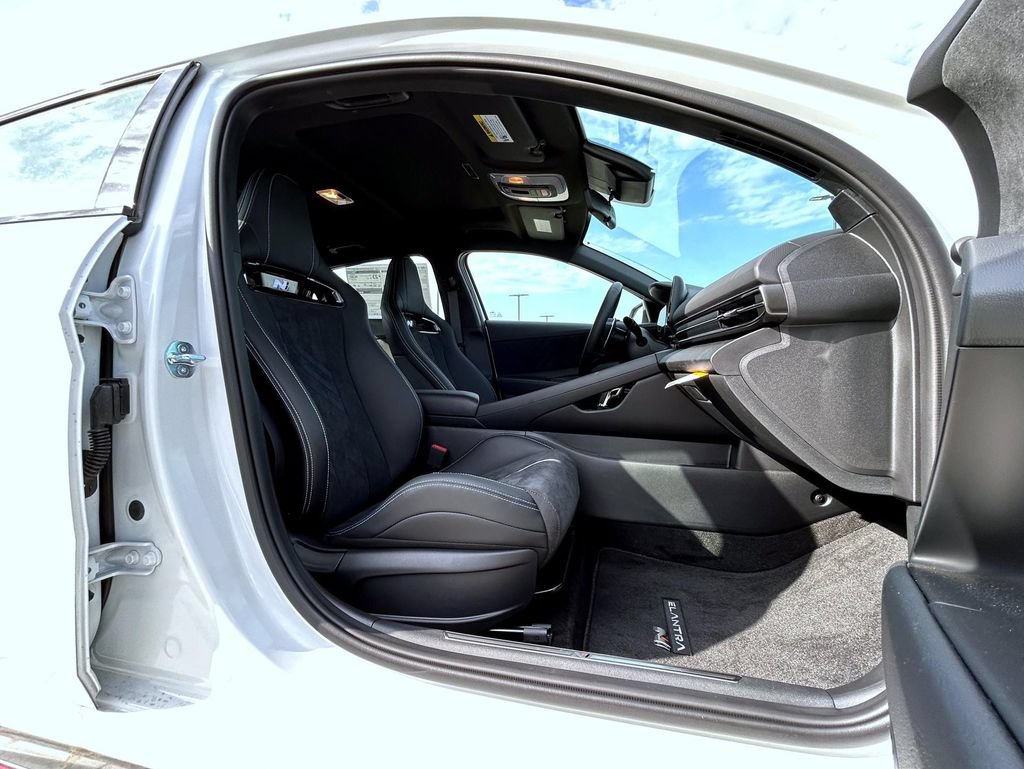 New 2026 Hyundai Elantra N FWD image 15