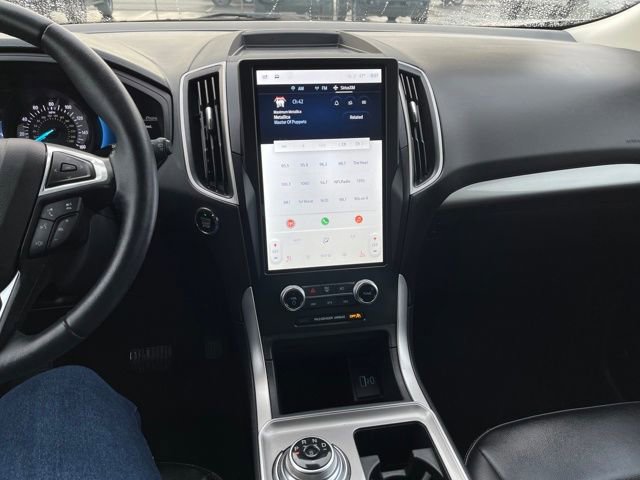 Used 2024 Ford Edge SEL w/ Convenience Package image 15
