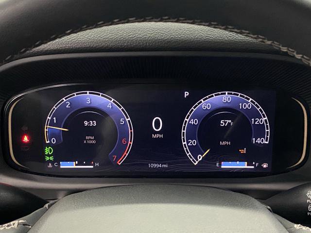 Used 2023 Jeep Wagoneer L Series III w/ Preferred Equipment Group image 18