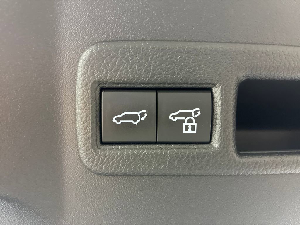 Certified 2023 Subaru Solterra AWD image 31
