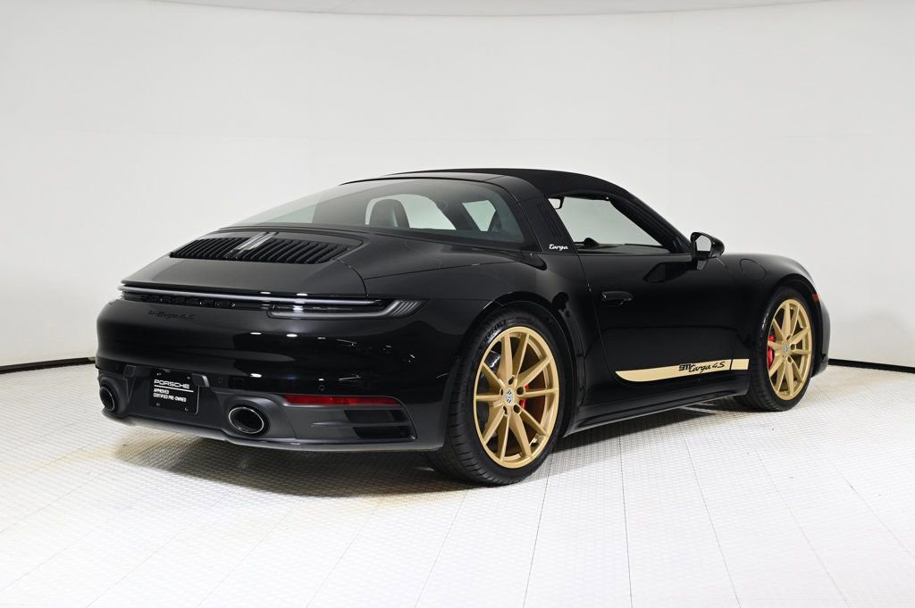 Certified 2022 Porsche 911 Targa 4S image 7