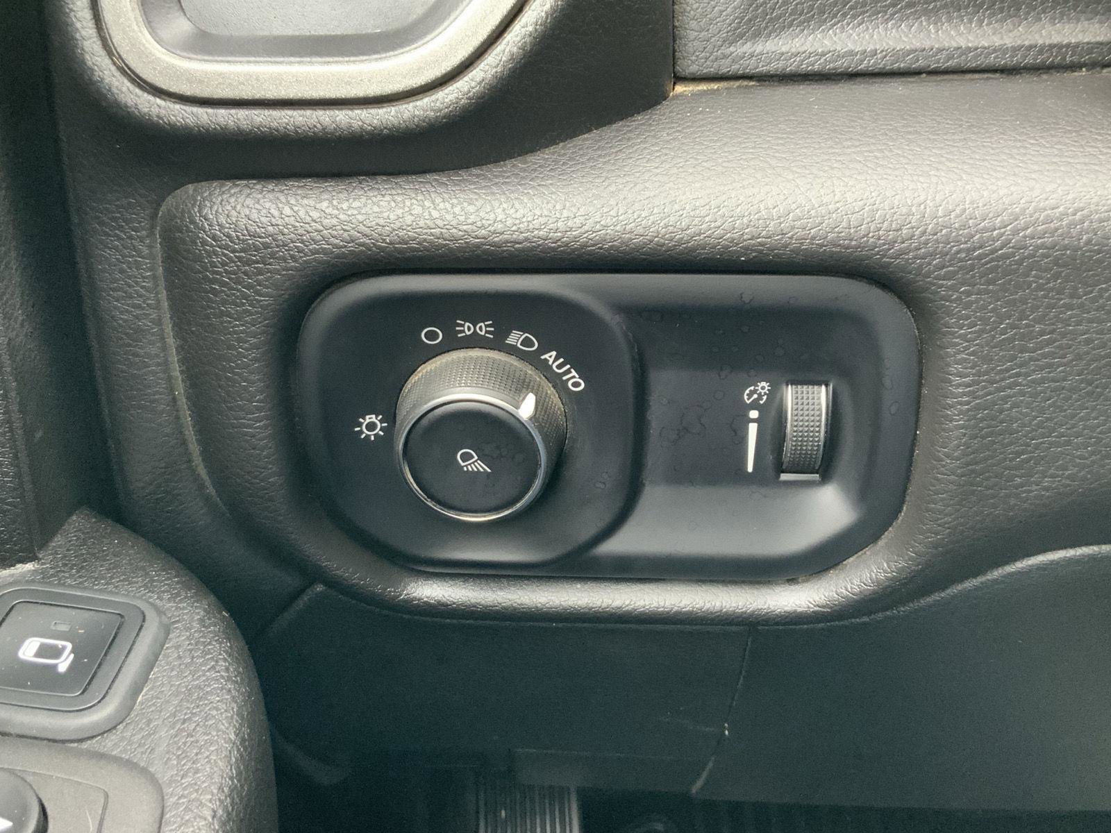 Used 2023 RAM 4500 Tradesman w/ Chrome Appearance Group image 28