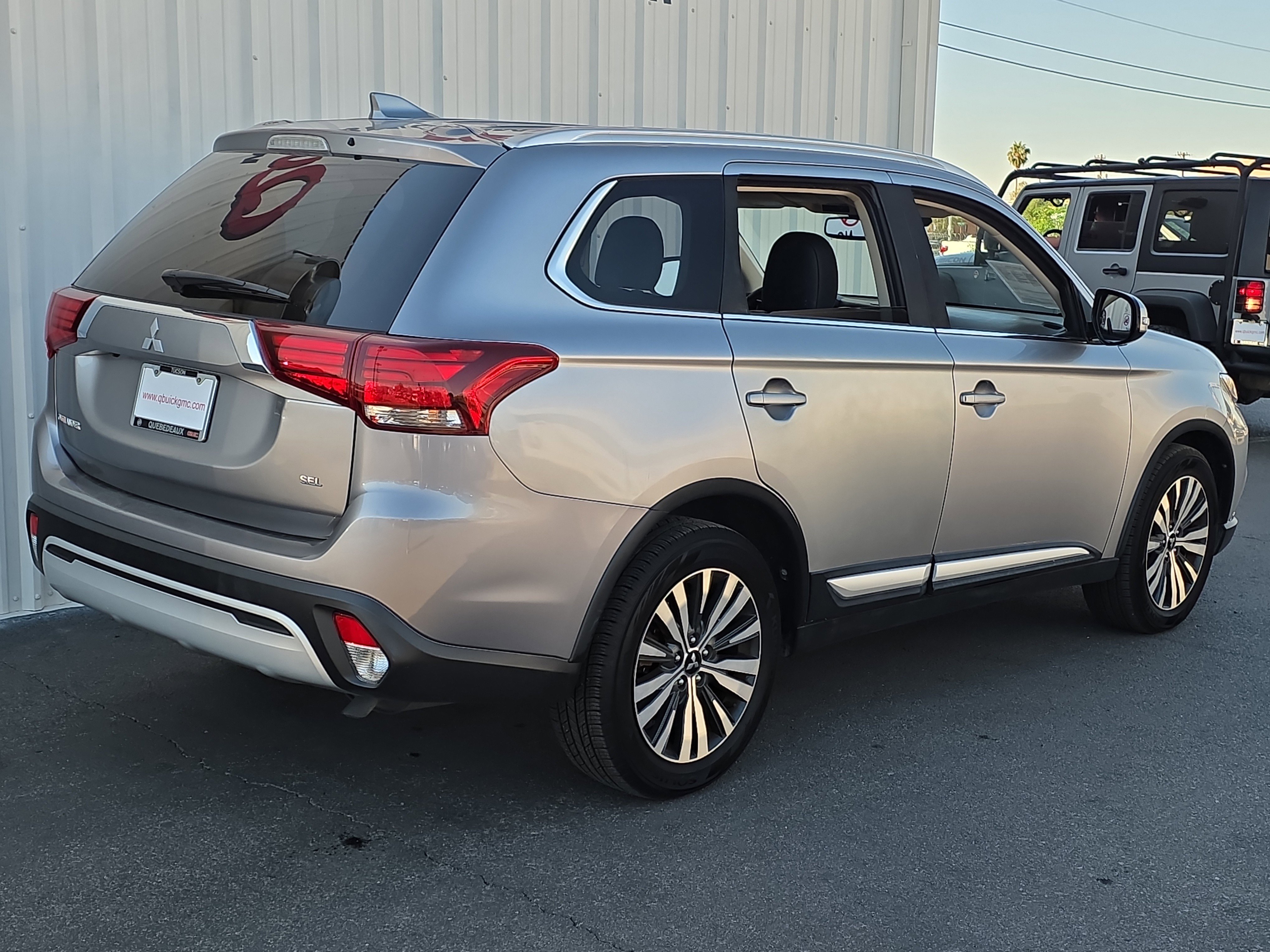 Used 2020 Mitsubishi Outlander LE image 8