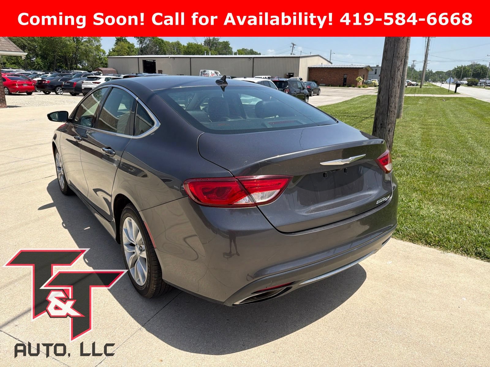 Used 2015 Chrysler 200 C w/ Navigation & Sound Group I FWD image 3