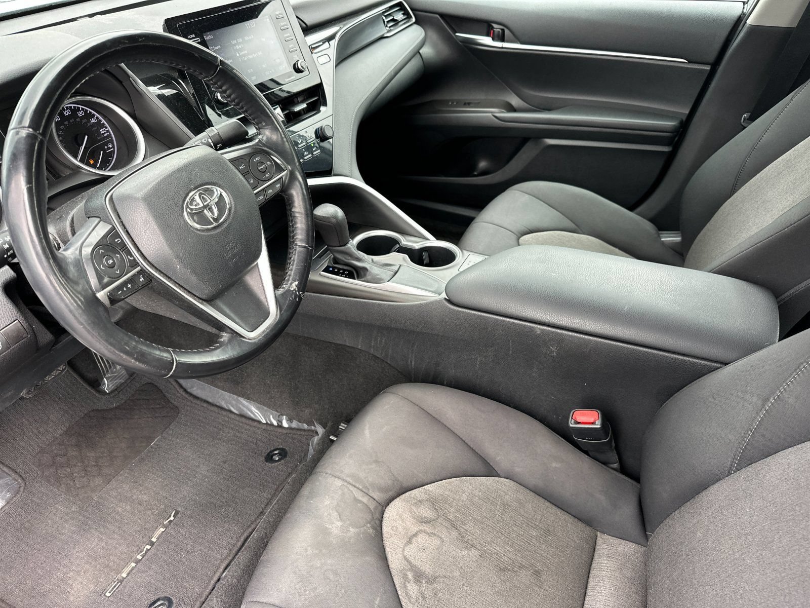 Used 2021 Toyota Camry LE w/ Cold Weather Package FWD image 10