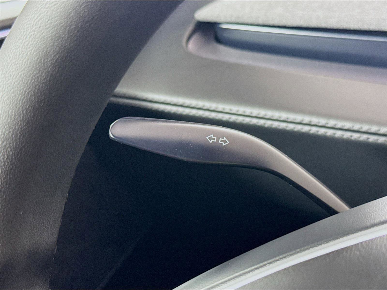 Used 2026 Tesla Model Y Long Range image 6