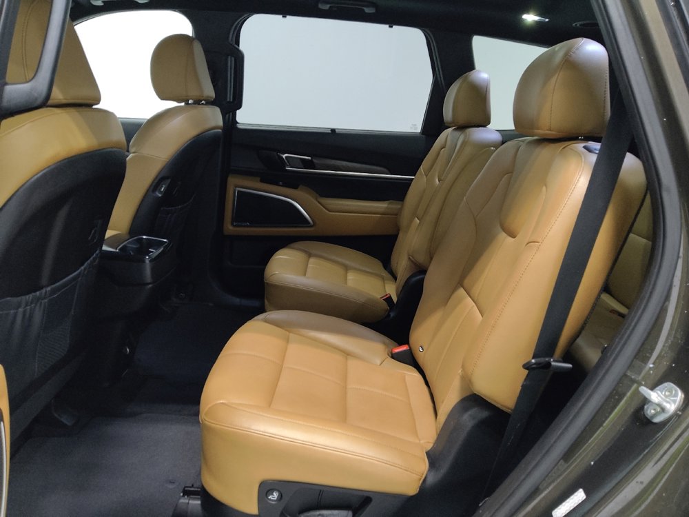 Used 2022 Kia Telluride SX w/ Towing Package image 18