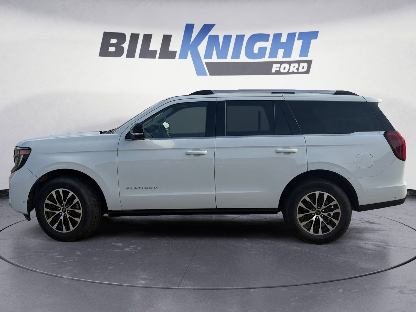 Used 2025 Ford Expedition Platinum image 2