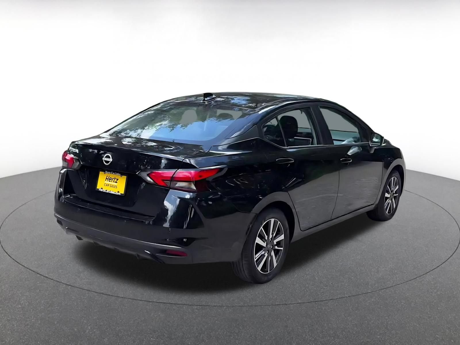 Used 2025 Nissan Versa SV FWD image 13