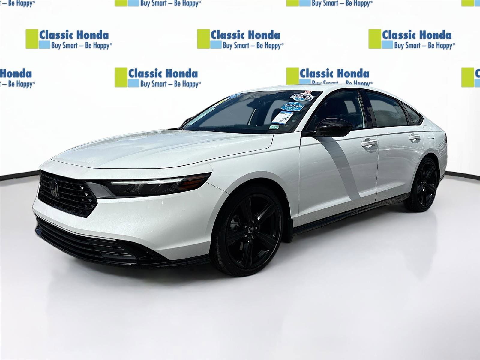 Used 2023 Honda Accord Sport image 3