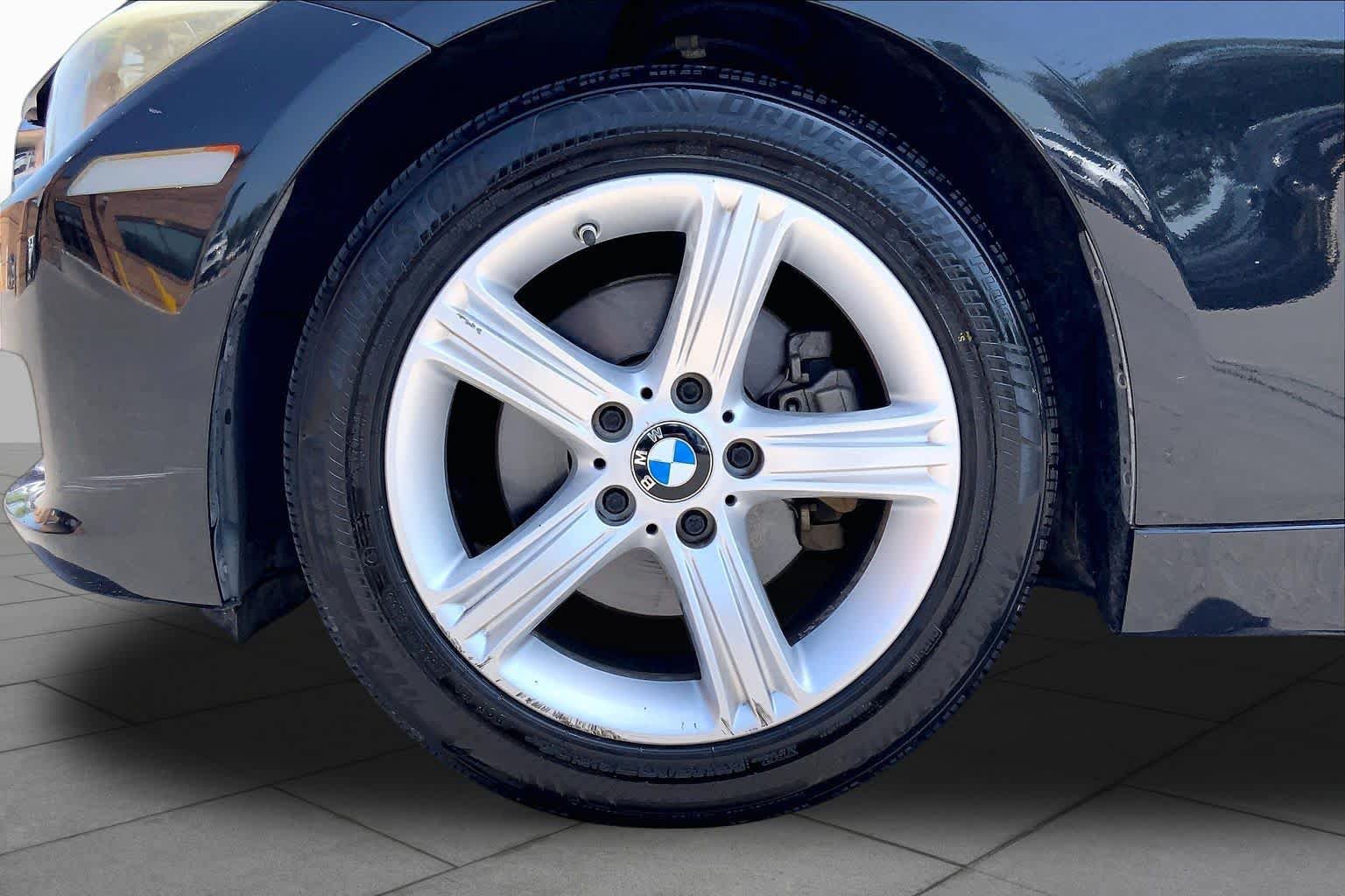 Used 2014 BMW 328i Sedan RWD image 11