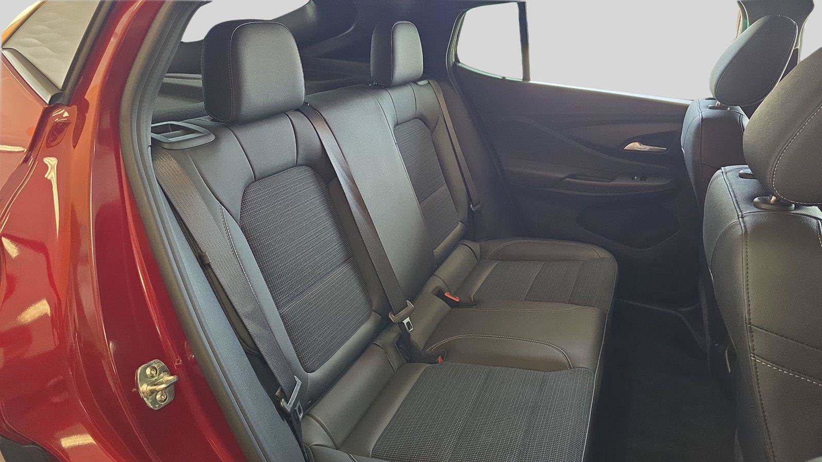 Used 2025 Buick Envista Preferred w/ Convenience I Package FWD image 16