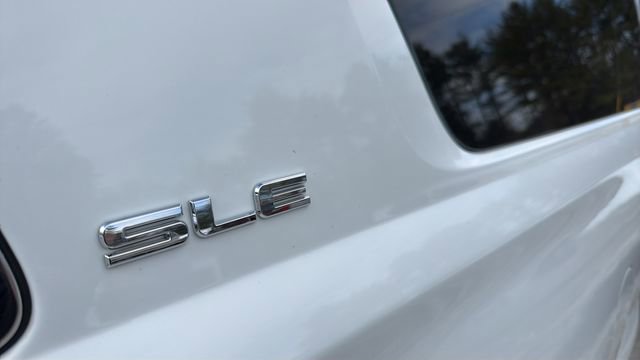 Used 2018 GMC Yukon SLE w/ Convenience Package AWD/4WD image 10