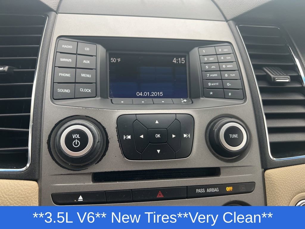 Used 2016 Ford Taurus SE FWD image 18