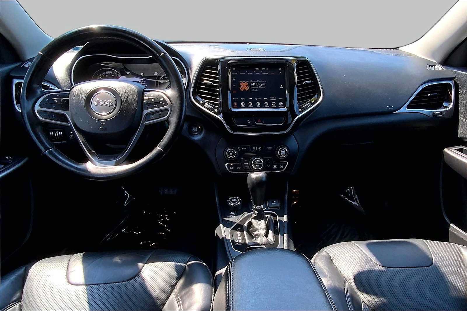 Used 2020 Jeep Cherokee Limited AWD/4WD image 15