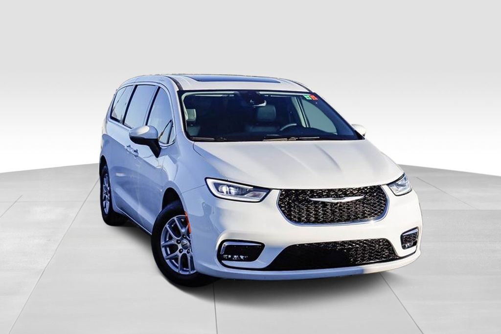 Certified 2023 Chrysler Pacifica Touring-L video 2