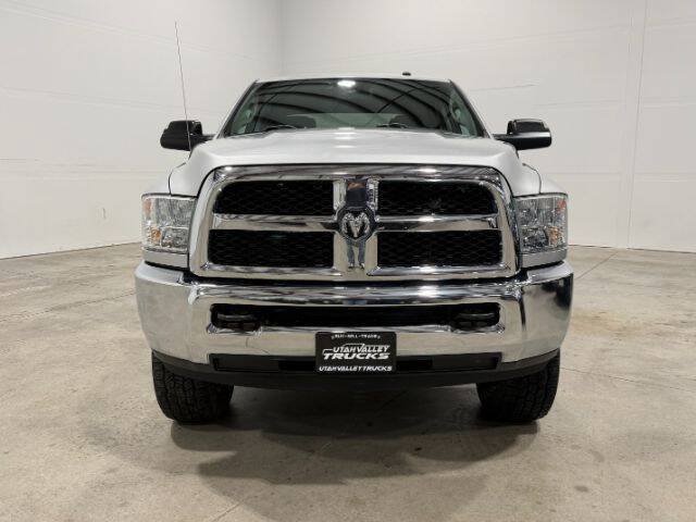 Used 2015 RAM 2500 Tradesman w/ Chrome Appearance Group AWD/4WD image 3