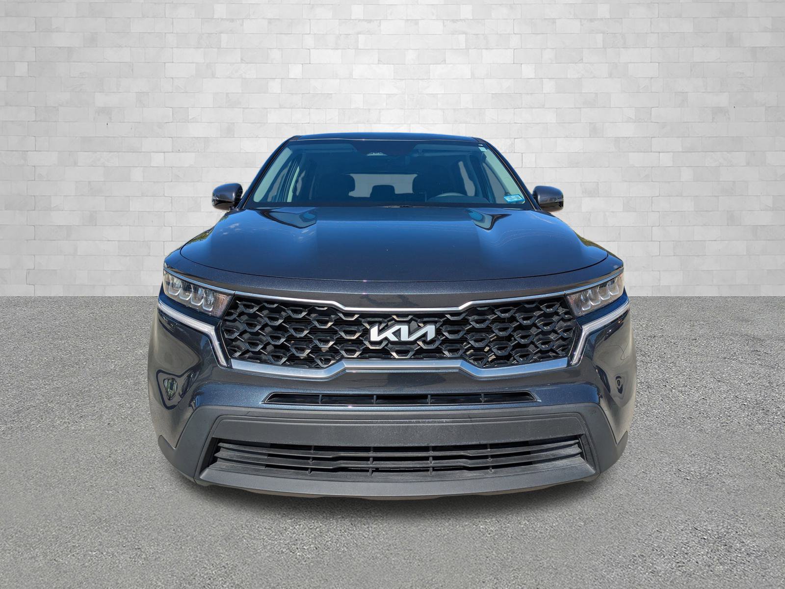 Used 2023 Kia Sorento LX image 6