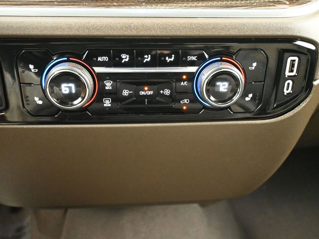 Used 2024 Chevrolet Silverado 3500 LT w/ Convenience Package image 14