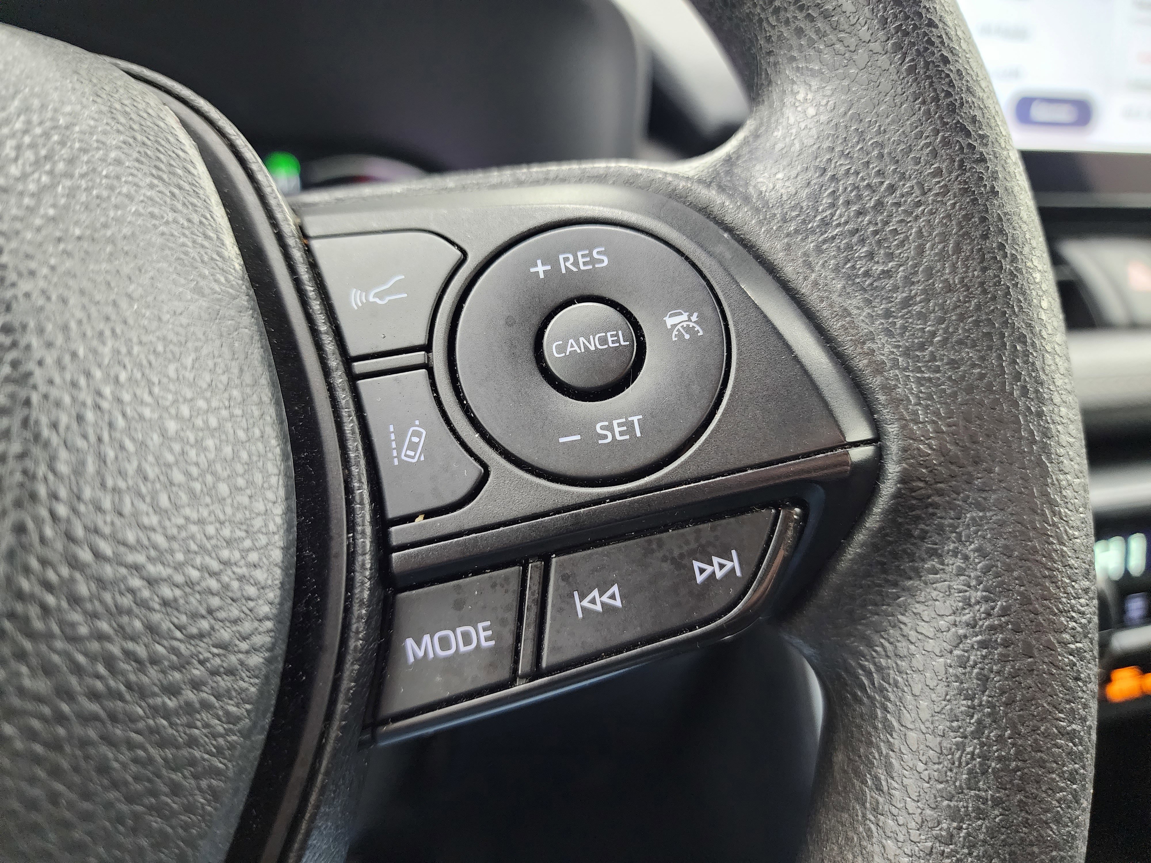 Used 2024 Toyota RAV4 XLE image 14