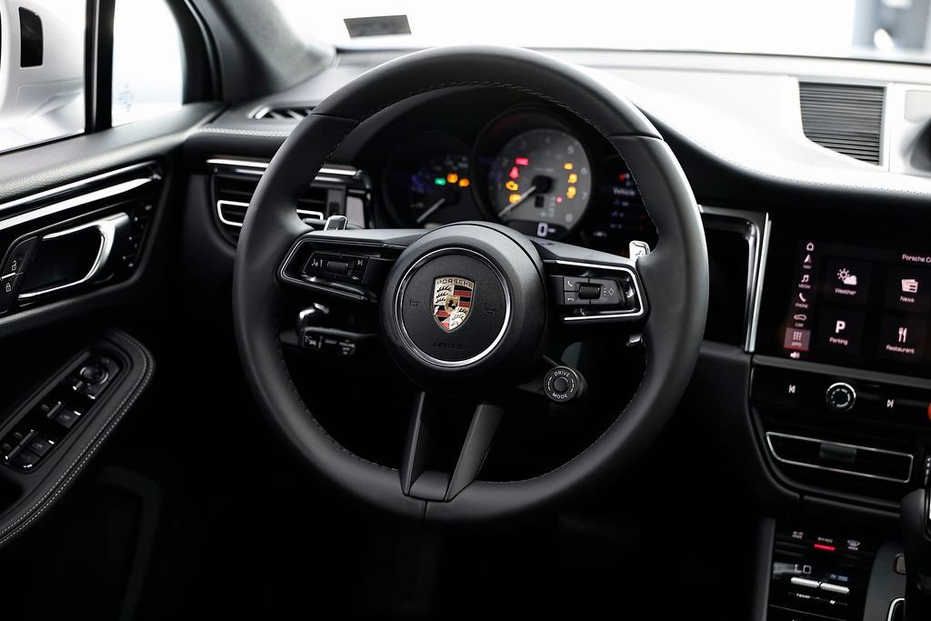 New 2026 Porsche Macan S AWD/4WD image 31