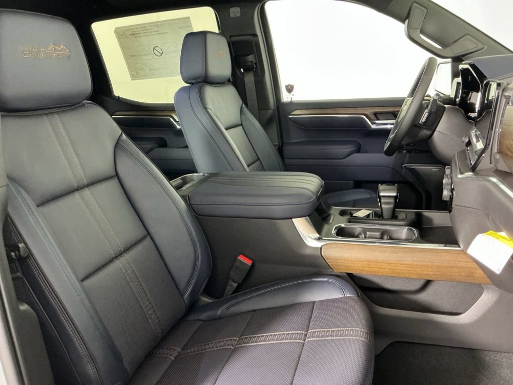 New 2026 Chevrolet Silverado 1500 High Country w/ Technology Package AWD/4WD image 15