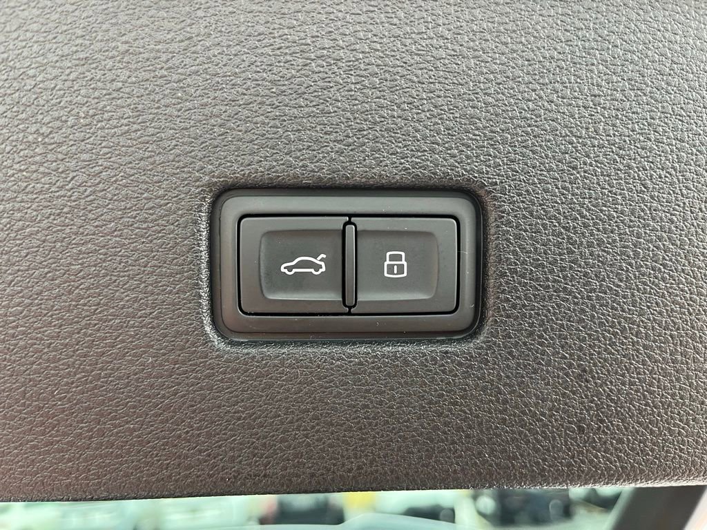 Used 2021 Audi RS Q8 image 33