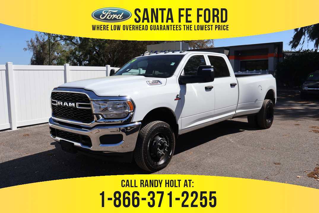 Used 2024 RAM 3500 Tradesman w/ Chrome Appearance Group image 1