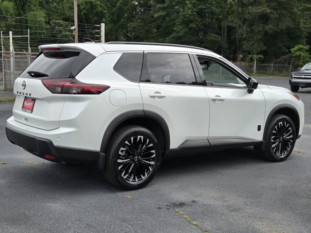 New 2026 Nissan Rogue Dark Armor FWD image 5