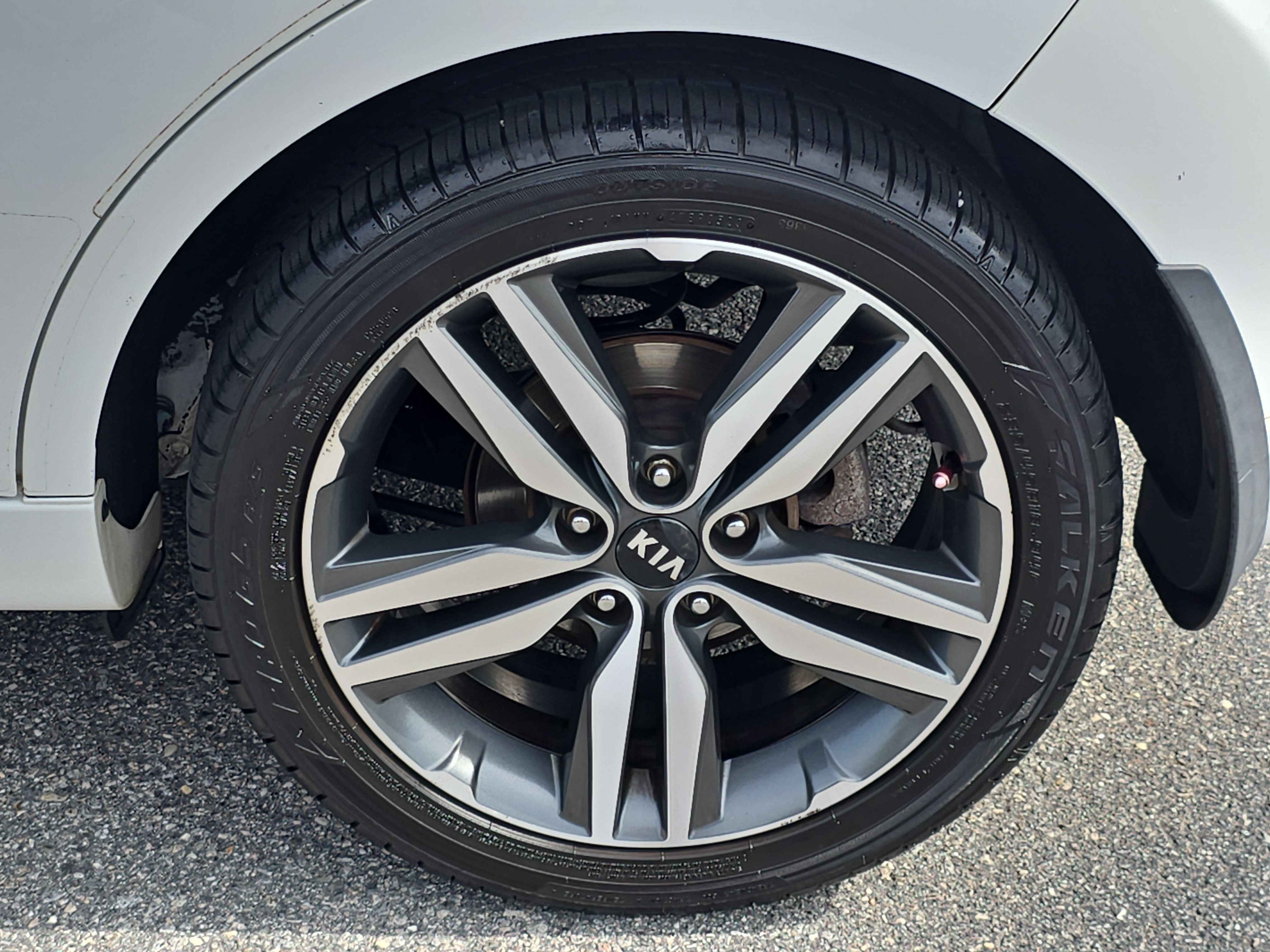 Used 2014 Kia Soul + FWD image 33