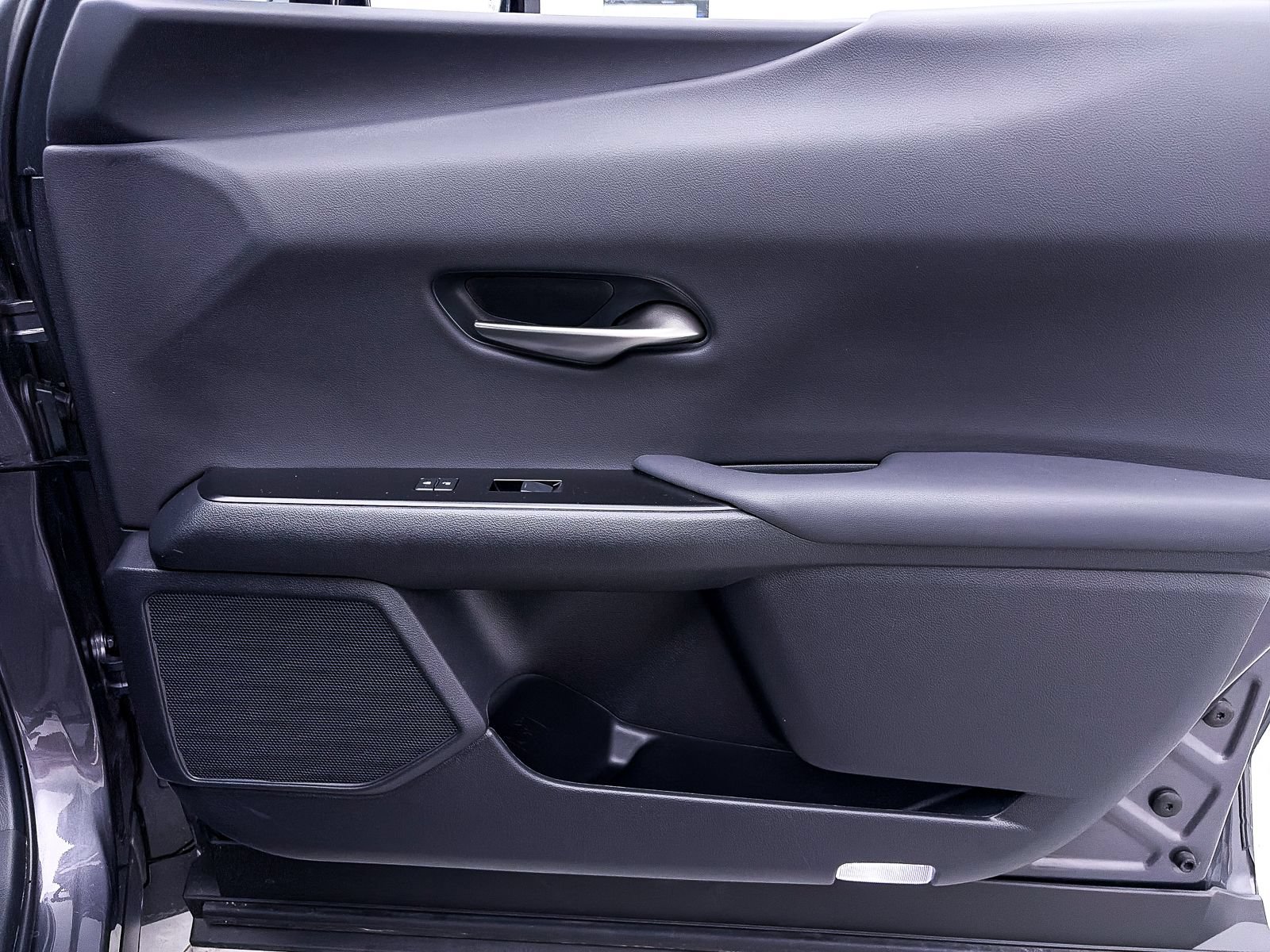 Used 2024 Lexus UX 250h F Sport FWD image 36