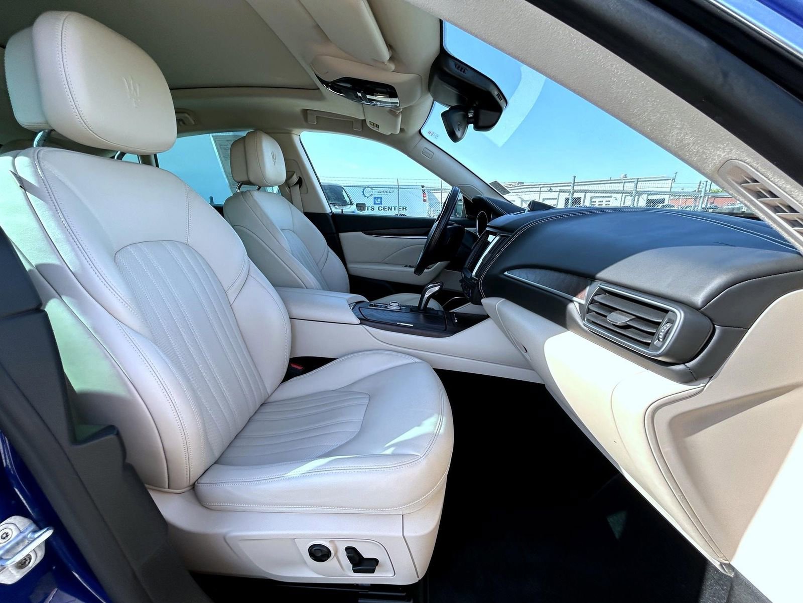 Used 2019 Maserati Levante GranLusso image 15