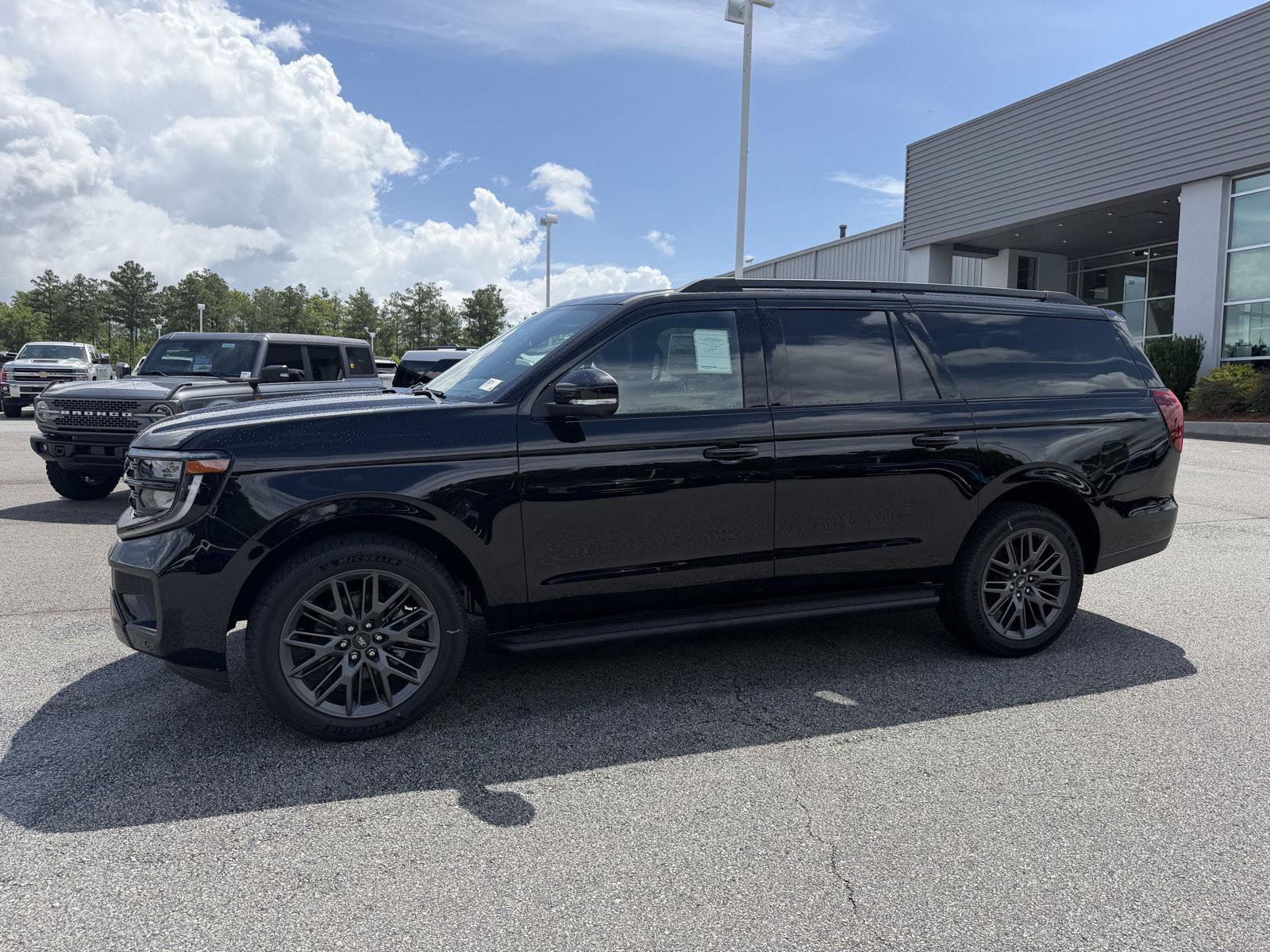 New 2026 Ford Expedition Max Platinum w/ Stealth Appearance Package AWD/4WD image 26