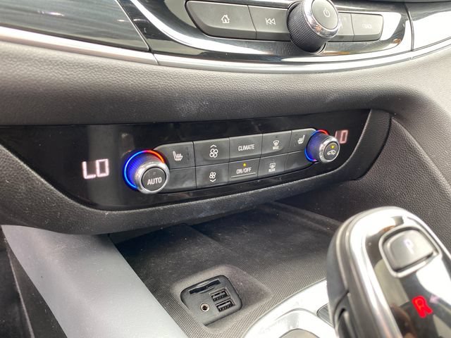 Certified 2020 Buick Enclave Essence AWD/4WD image 12