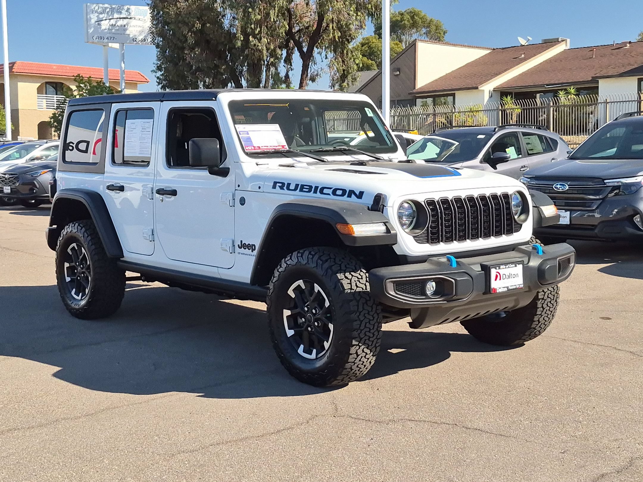 Used 2024 Jeep Wrangler Unlimited Rubicon 4xe AWD/4WD image 2