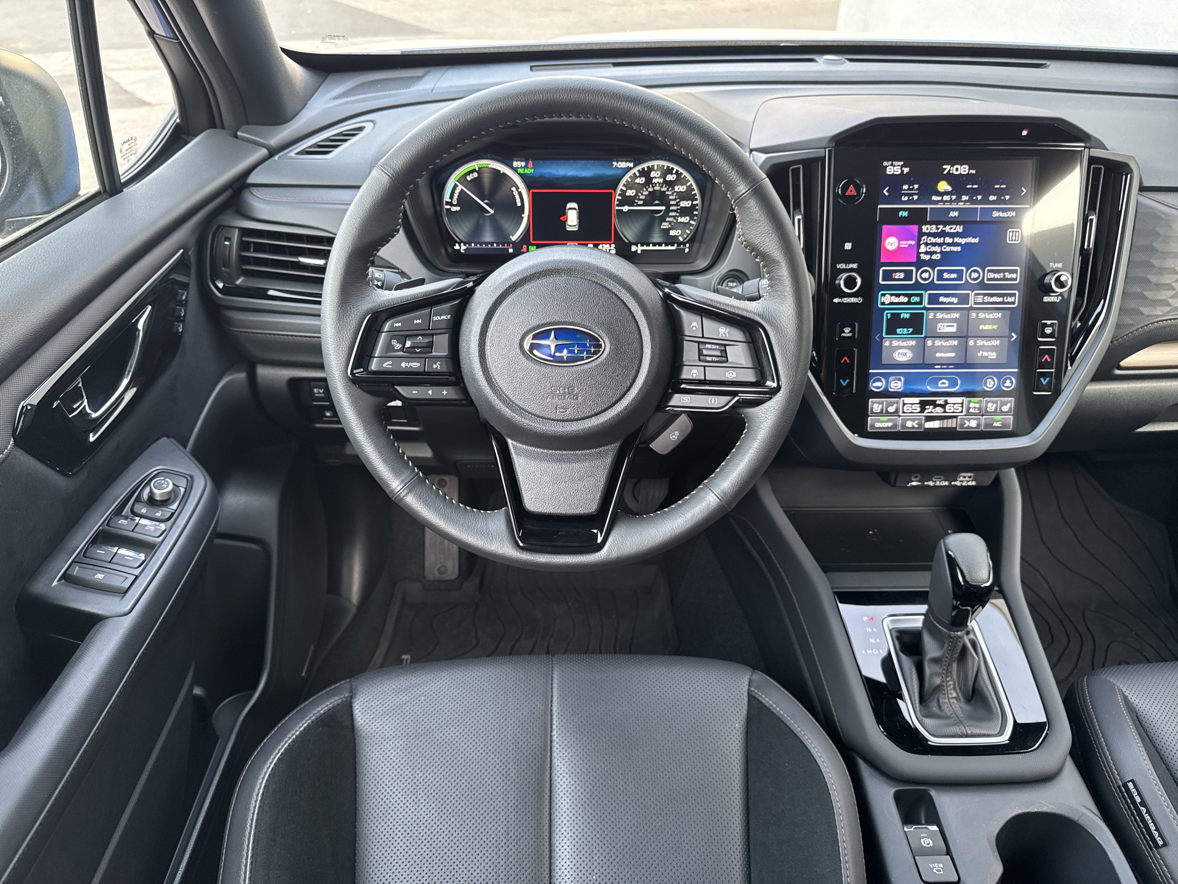 Certified 2025 Subaru Forester Touring w/ Touring Package AWD/4WD image 11