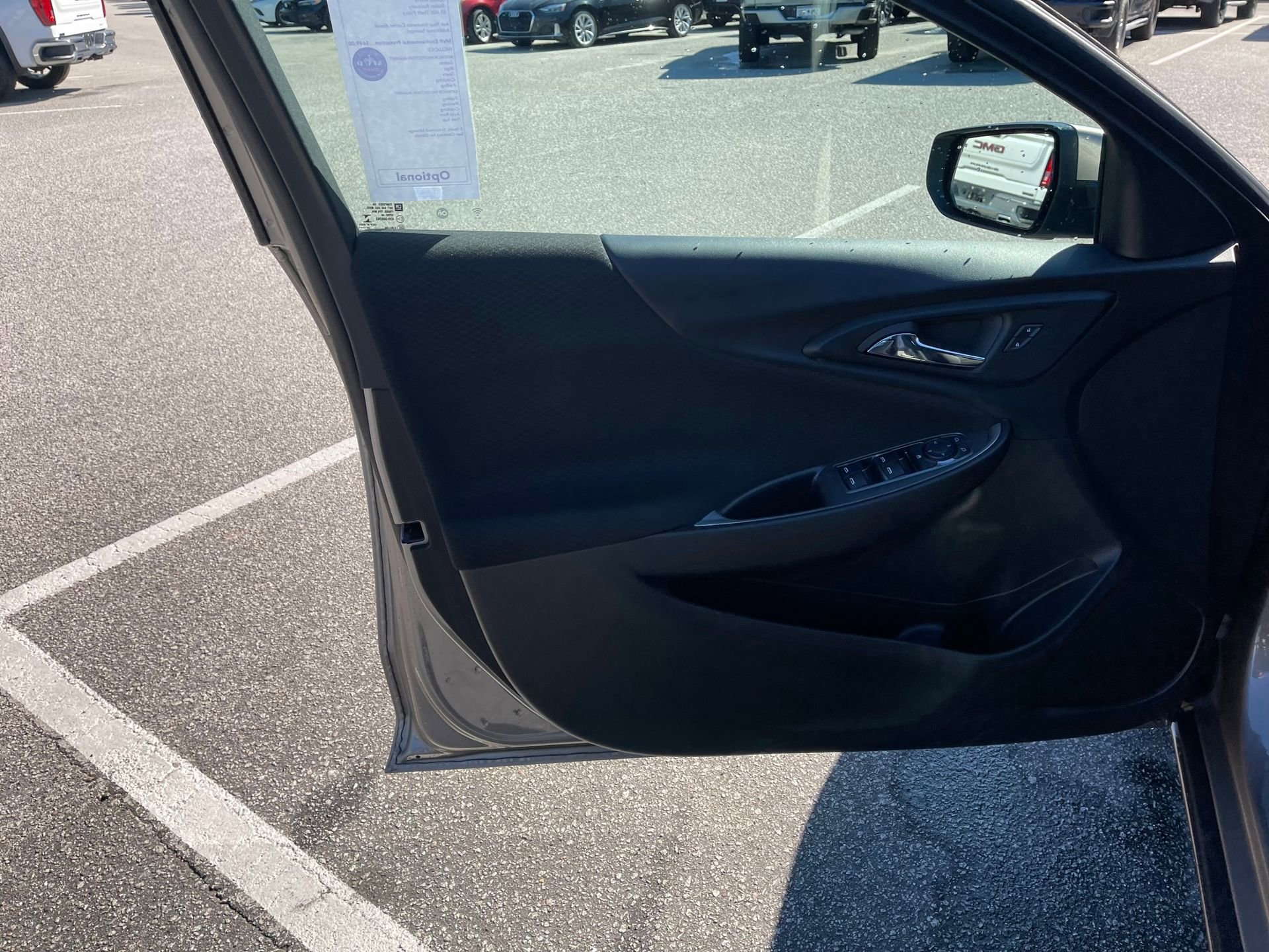 Used 2025 Chevrolet Malibu LT image 11