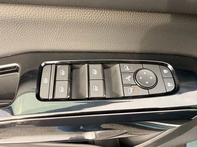 New 2026 Nissan Pathfinder Platinum image 11