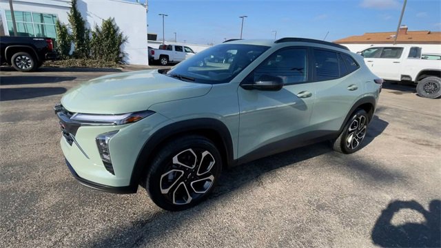 Used 2024 Chevrolet Trax RS w/ Driver Confidence Package image 6