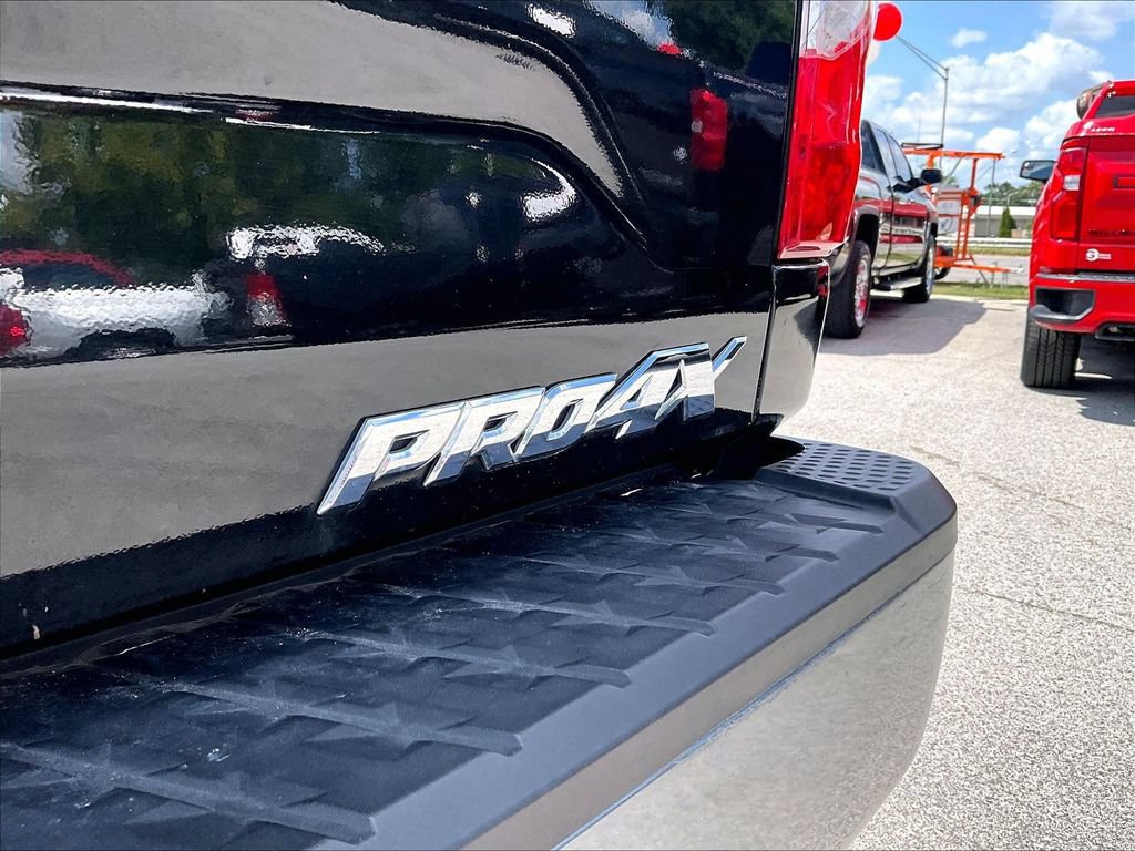 Used 2017 Nissan Titan PRO-4X AWD/4WD image 9