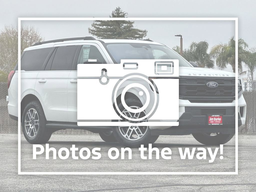 Certified 2025 Ford Expedition Active image 1