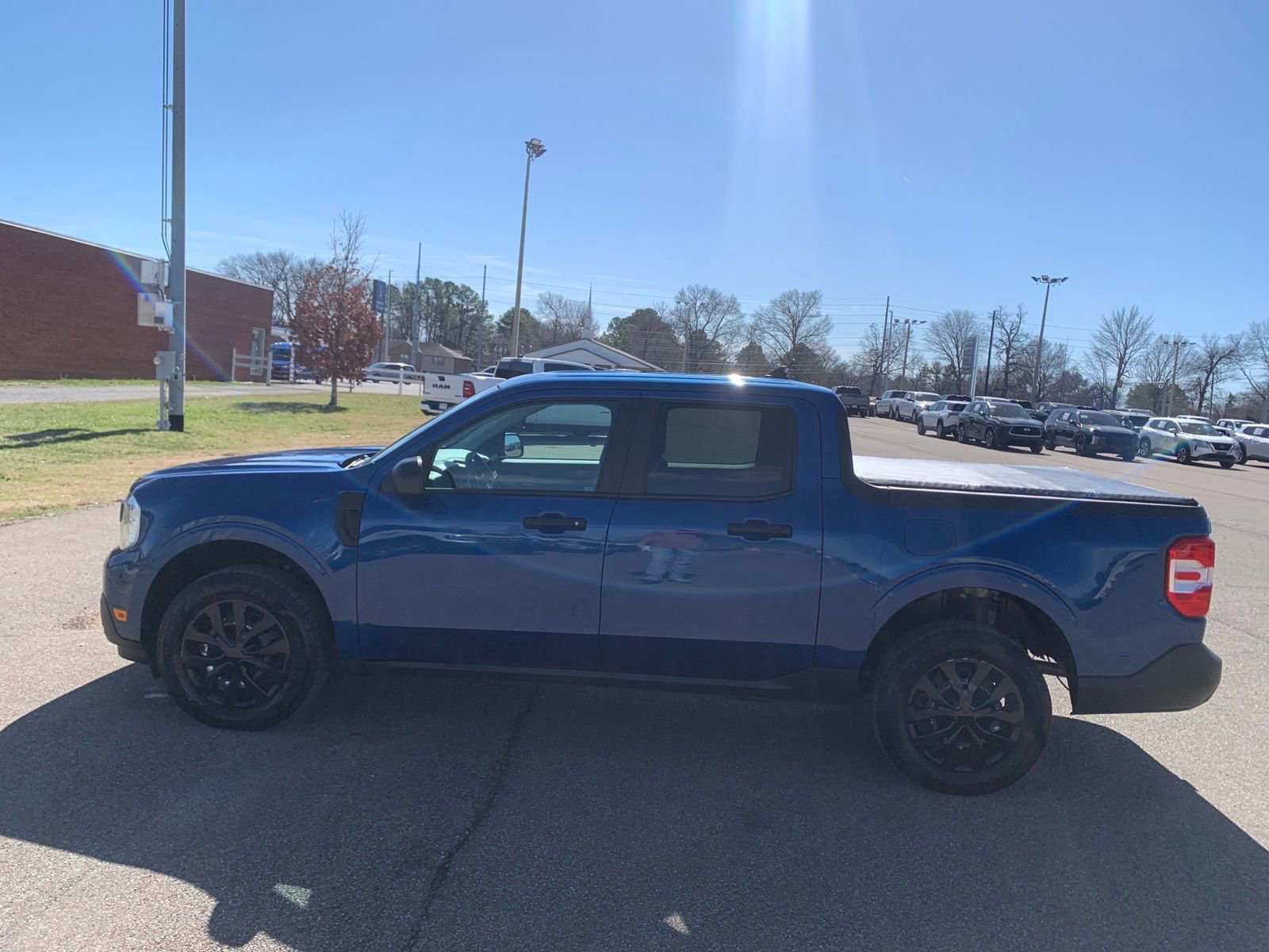 Used 2023 Ford Maverick XL image 4