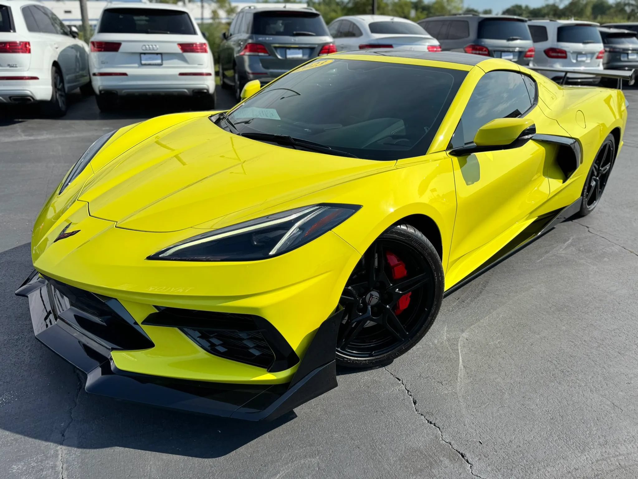Used 2023 Chevrolet Corvette Stingray Coupe w/ Z51 Performance Package RWD image 1