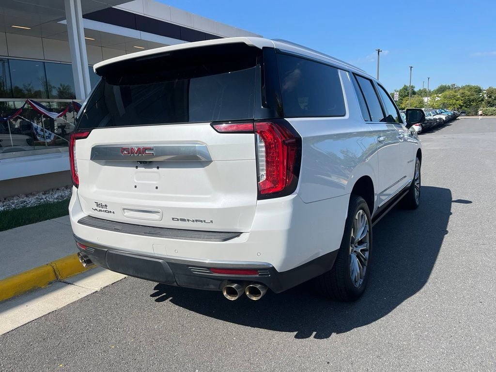 Used 2021 GMC Yukon XL Denali w/ Denali Premium Package AWD/4WD image 8