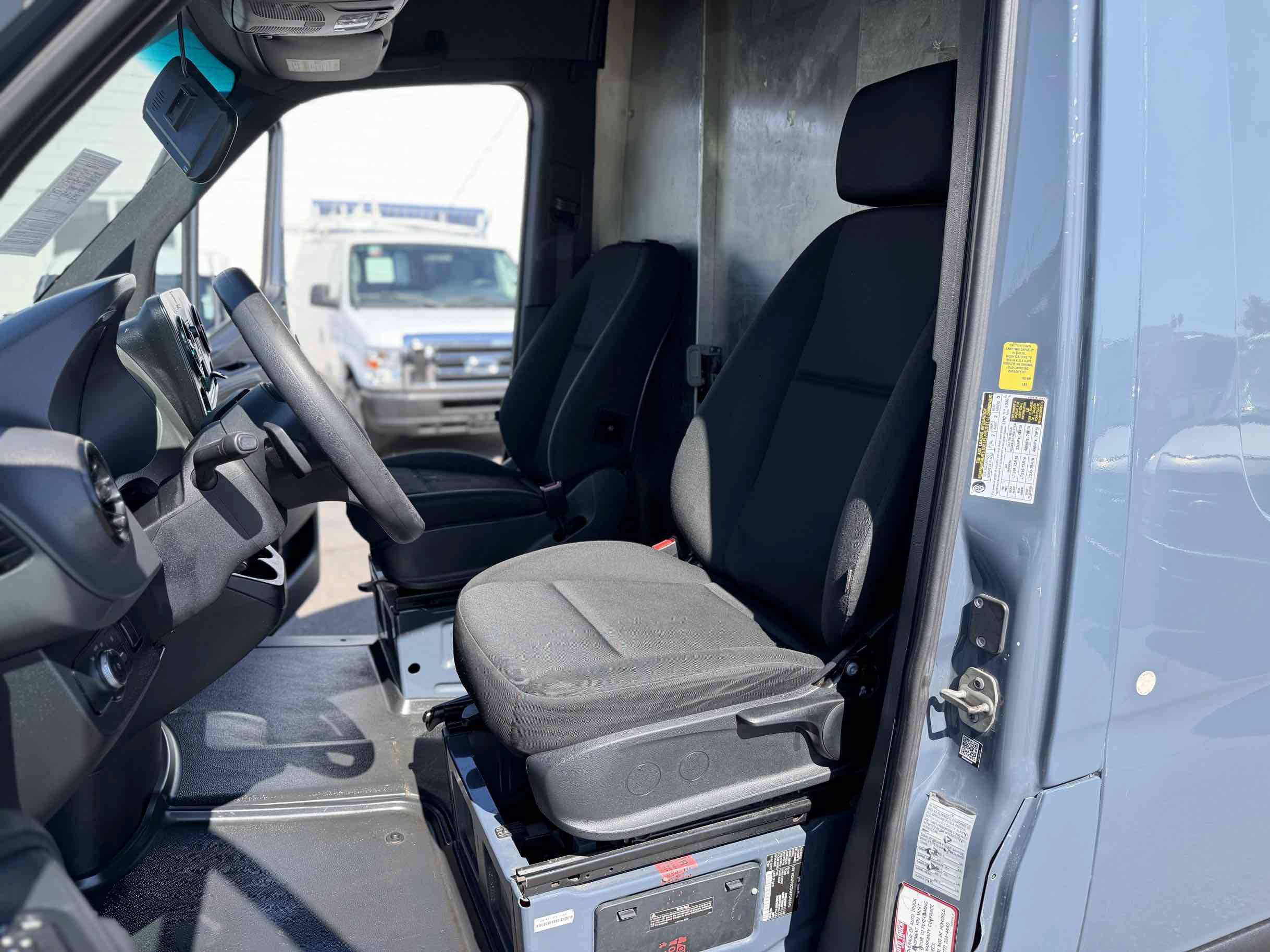 Used 2019 Mercedes-Benz Sprinter 144 image 14