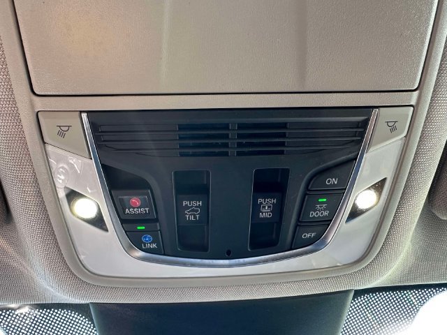 Certified 2024 Acura MDX w/ Technology Package AWD/4WD image 42