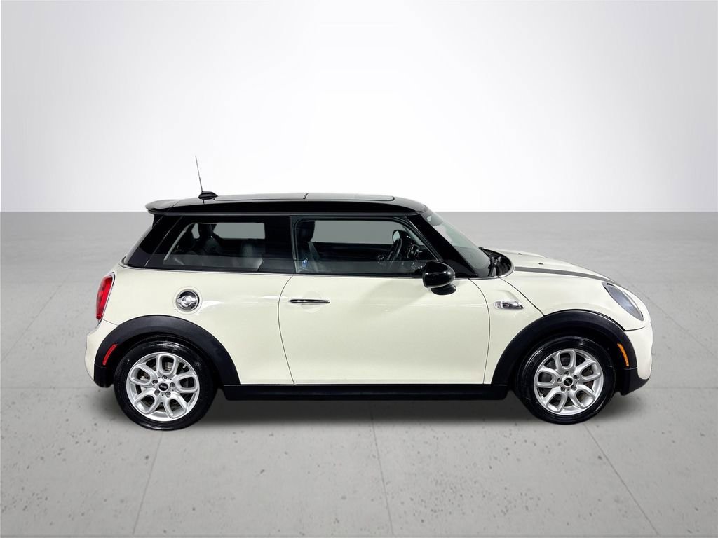 Used 2015 MINI Cooper S image 5