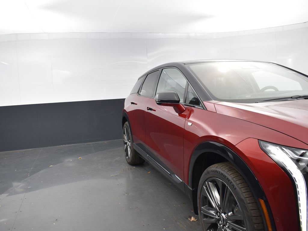 New 2026 Cadillac Optiq Sport 2 w/ LPO, Floor Liner Package image 36