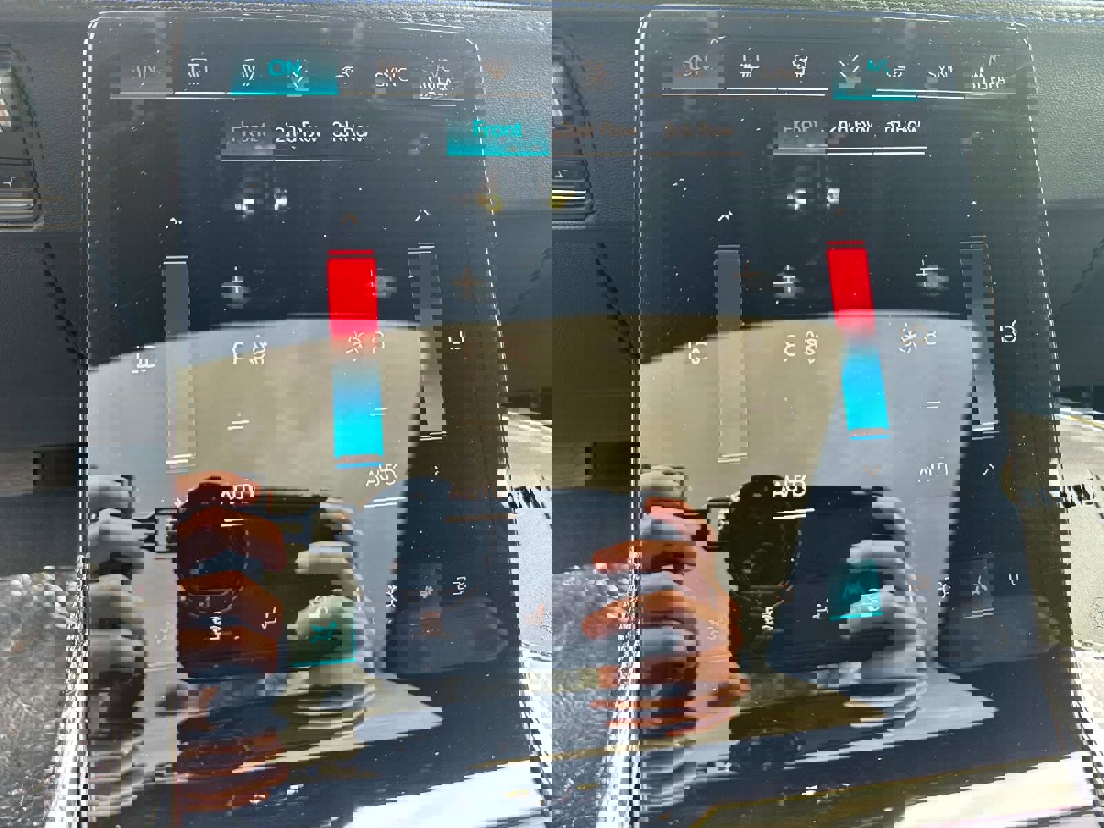 New 2026 Cadillac Escalade IQ Luxury 1 w/ LPO, Floor Liner Package image 18